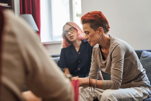 young people talking to therapist in a heroin addiction treatment program